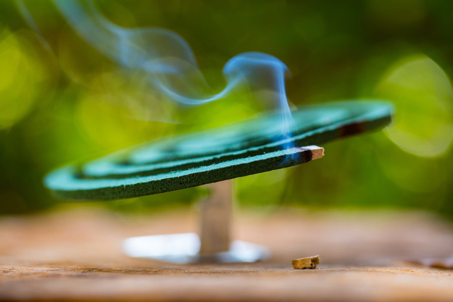 W4W Mosquito Repellent Coils - Outdoor Use Reaches Up to 10 feet - Each Coil Burns for 5-7 Hours